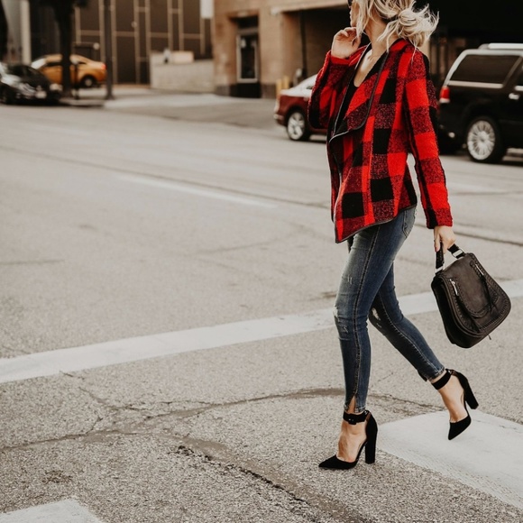 *HP* GRISWOLD Red Plaid Cardigan - Picture 4 of 8